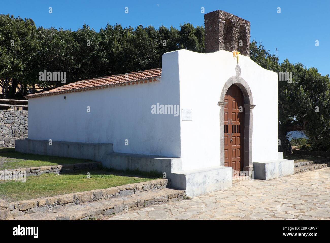 Ermita Santa Clara, a tiny, white-washed chapel on La Gomera, one of the smaller Canary Islands Stock Photo