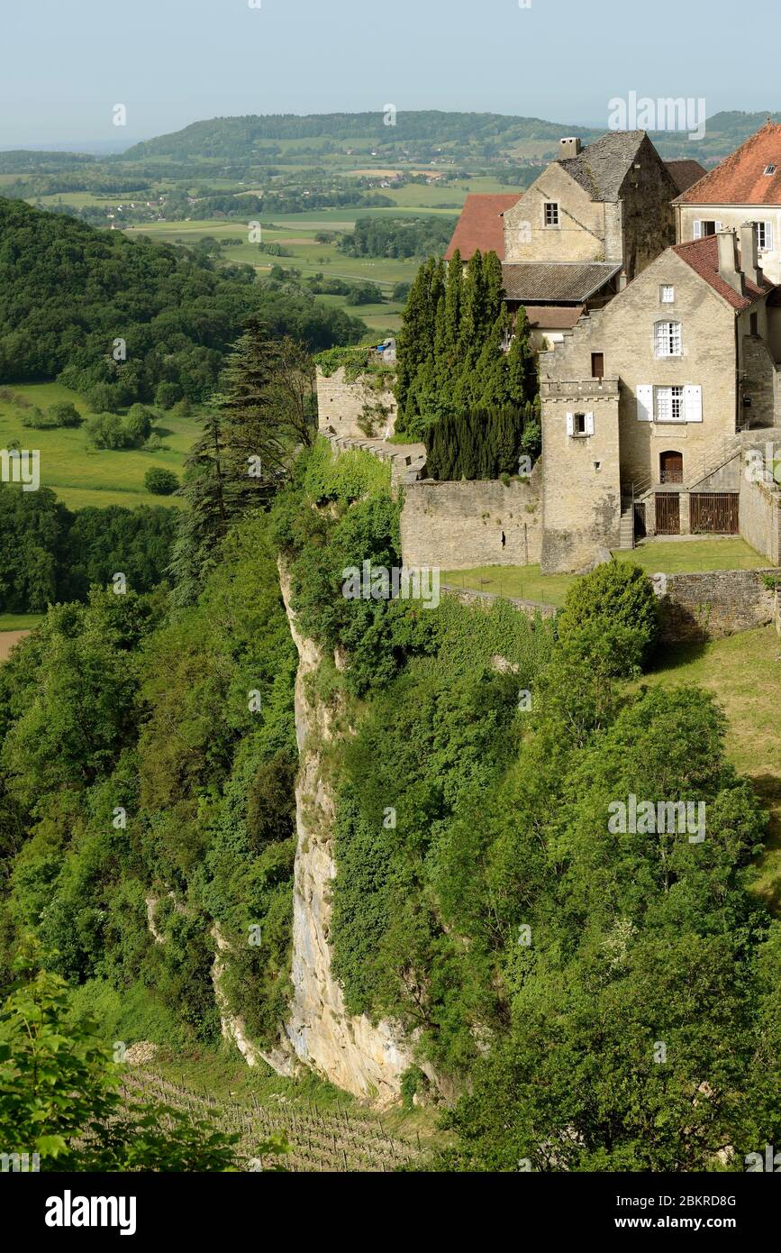 France Jura Chateau Chalon Labelled Les Plus Beaux Villages De France The Most Beautiful Villages Of France From The Saint Jean Belvedere The Village On The Rock Stock Photo Alamy