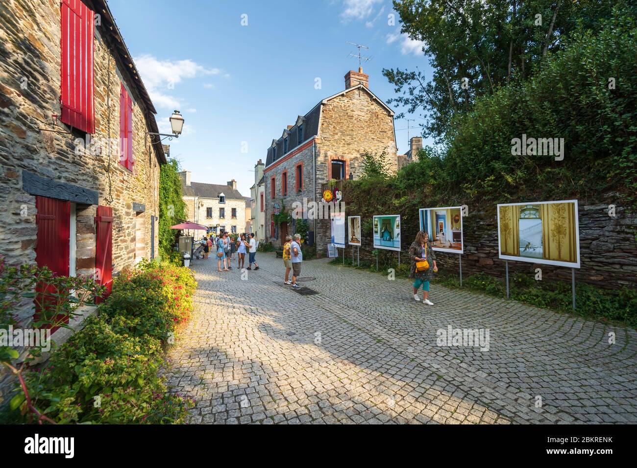 Morbihan festival hi-res stock photography and images - Alamy