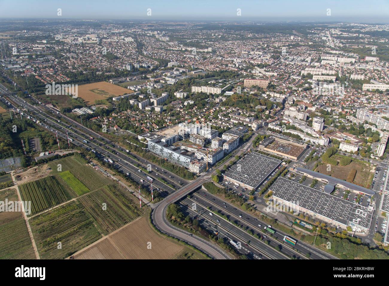 France, Val de Marne, Fresnes, la Ceriseraie, Avenue de la Cerisaie, Rue Juliette Drouet, Rue de Montjean (aerial view) Stock Photo
