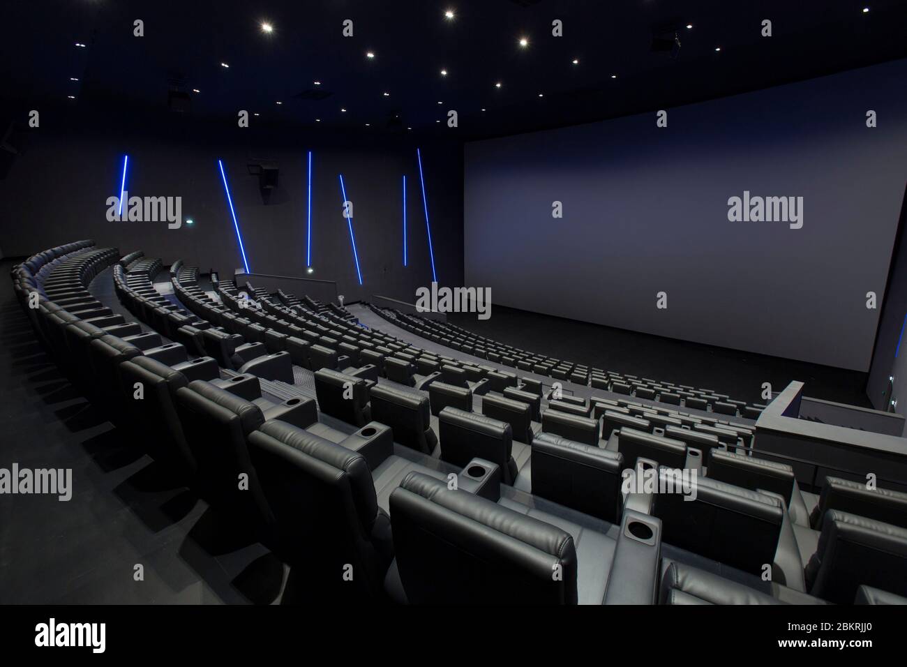 Page 2 Cinema Pathe High Resolution Stock Photography And Images Alamy