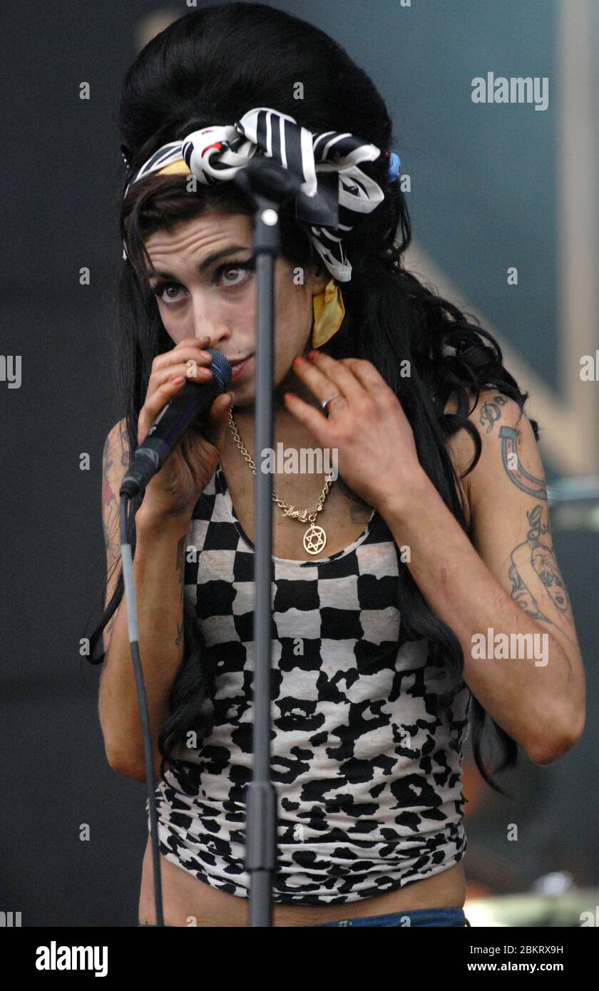 Amy Winehouse on stage at the V Festival Weston Park in Shropshire on 16th August 2008 Picture by Simon Hadley Stock Photo