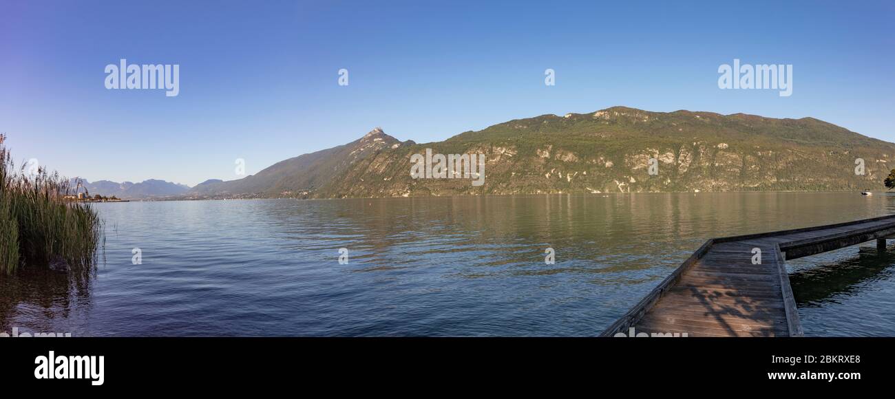 France, Savoie, Lac du Bourget, Aix-les-Bains, Riviera of the Alps, on the pontoons of the promenade over the water, view of the Dent du Chat Stock Photo
