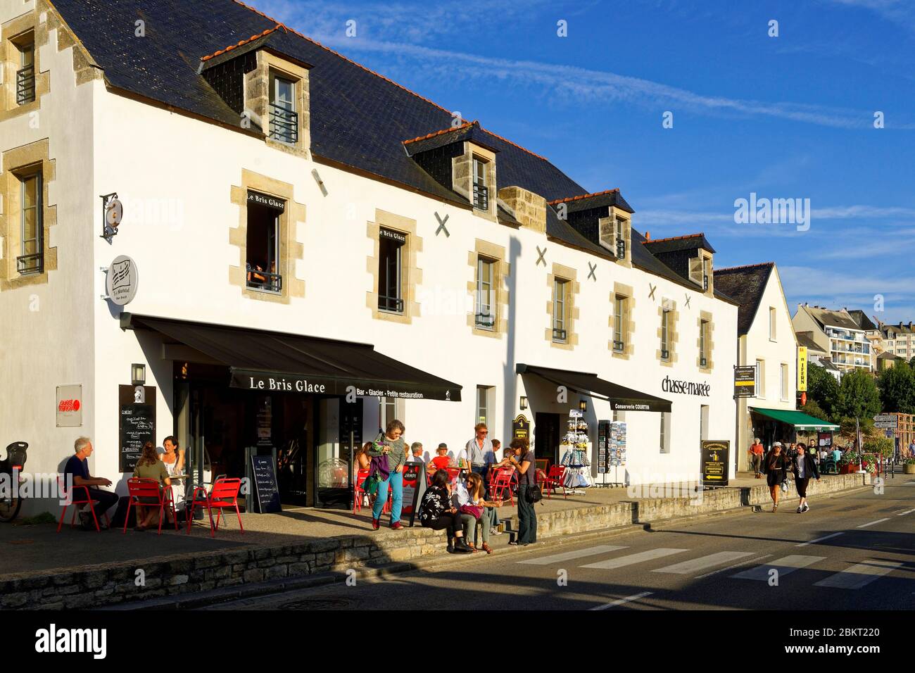 France, Finistere, Douarnenez, the docks of Port Rhu, Le Bris Glace bar  Stock Photo - Alamy