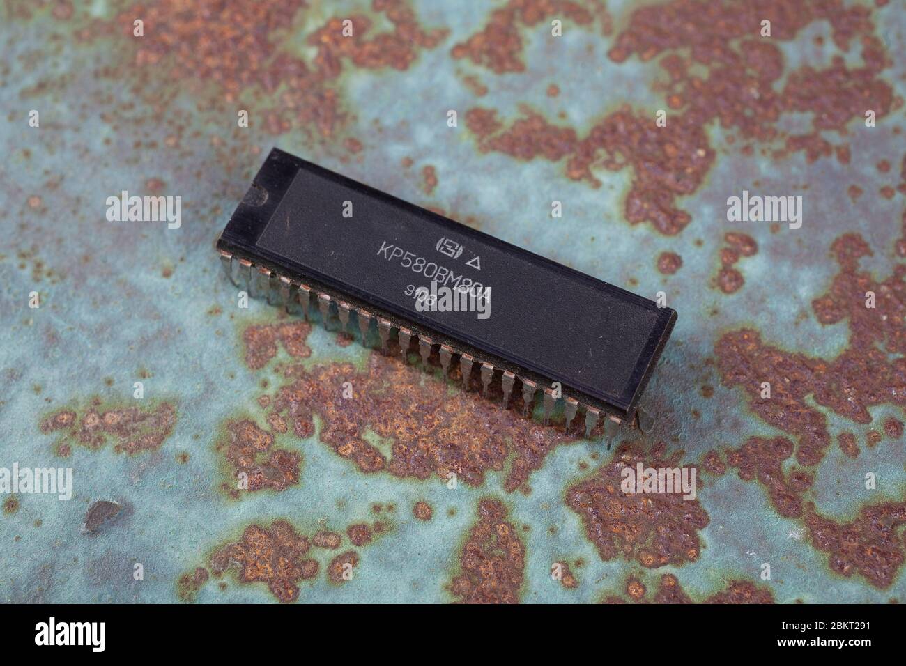 KYIV, UKRAINE - April 22, 2020. KP580BM80A Soviet clon Intel 8080 processor  on rusty background Stock Photo - Alamy