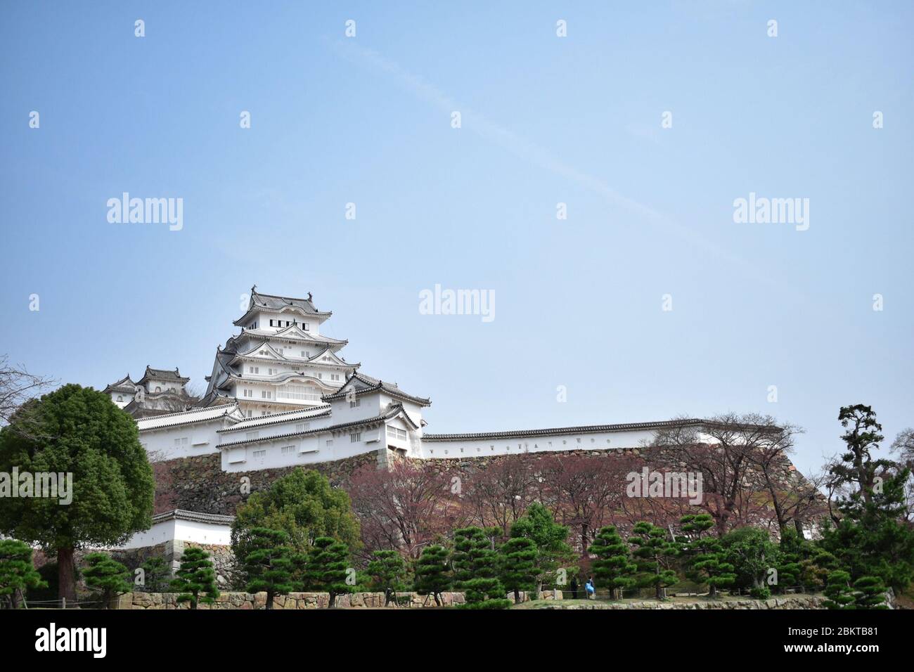 Himejijo castle, one of the few original castles, built in 1580