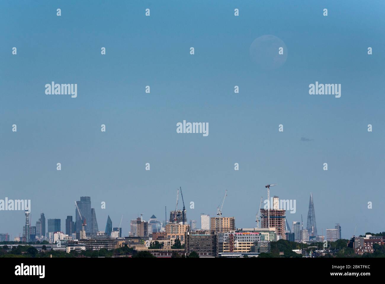 Bt tower night 2020 hi-res stock photography and images - Alamy