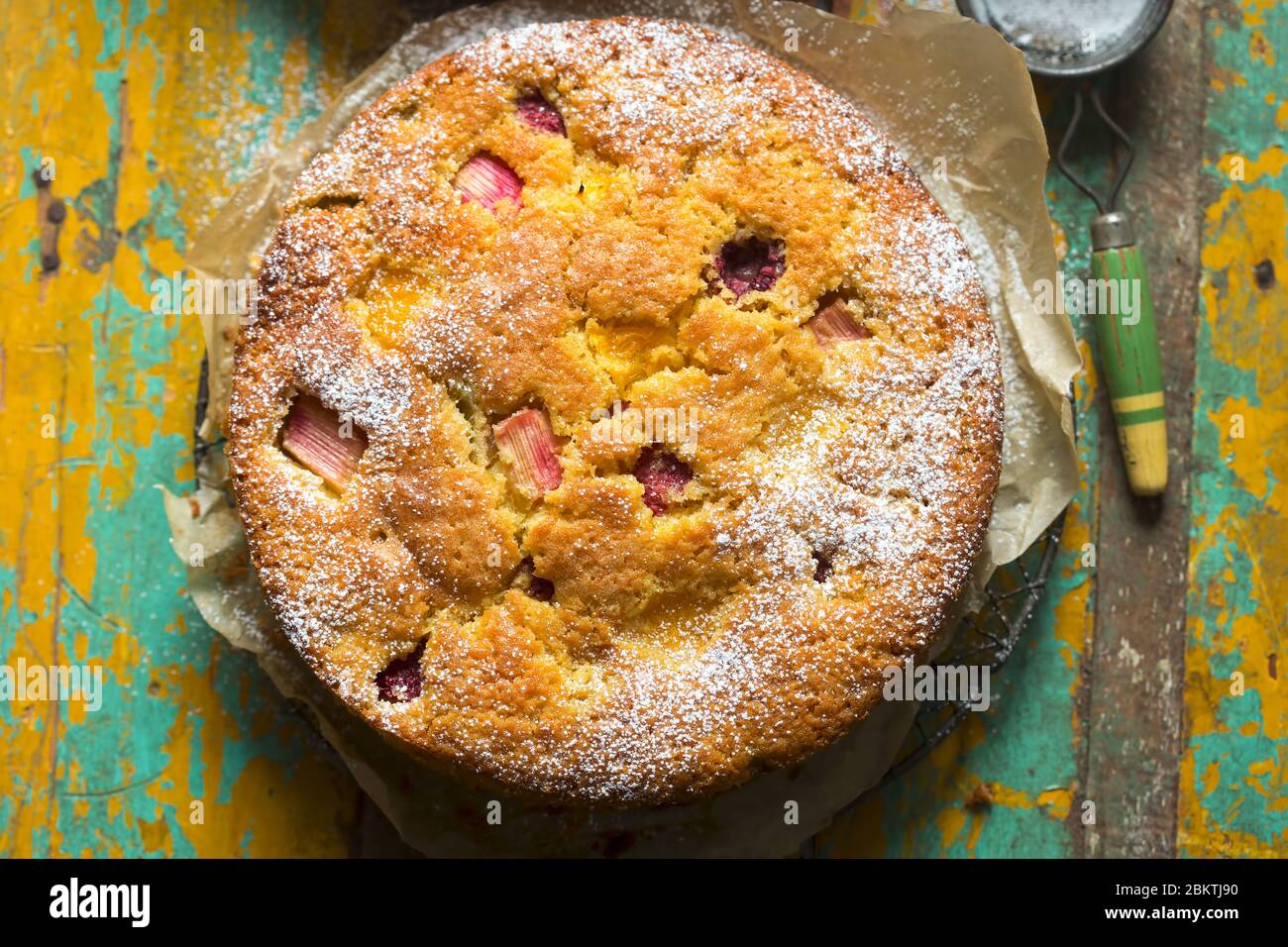 Sliced Pink Cake High Resolution Stock Photography And Images Alamy