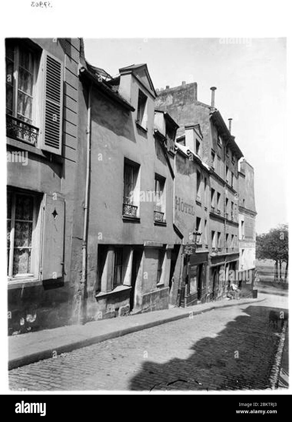 Hôtel meublé d'Orléans - Vue générale sur rue - Paris 05 - Médiathèque de l'architecture et du patrimoine - Stock Photo