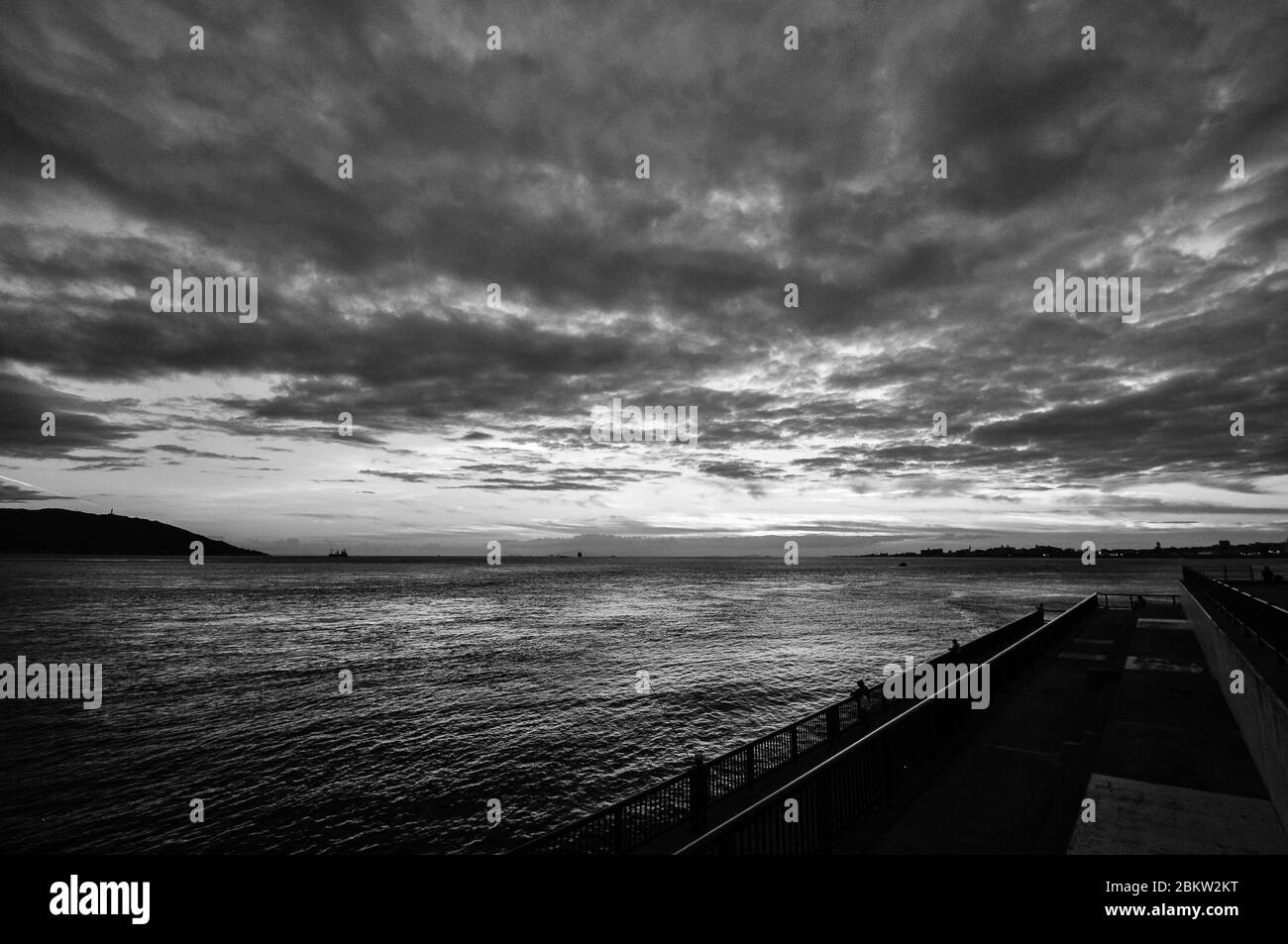 Kobe bridge Black and White Stock Photos & Images Alamy