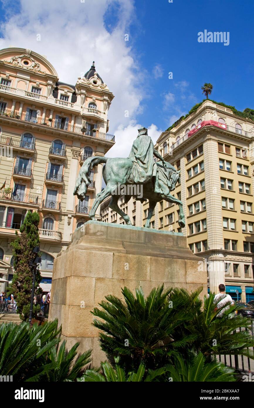 Ramon Berenguer Statue in Barri Gotic District, Barcelona, Catalonia, Spain, Europe Stock Photo