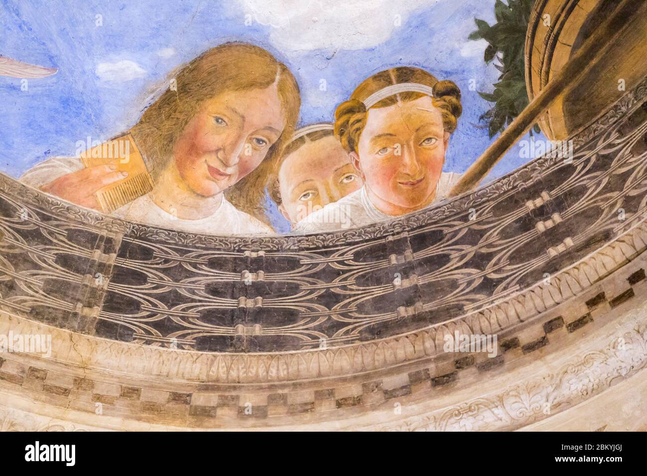 Camera degli Sposi, frescoes by Andrea Mantegna, 14651474, Palazzo Ducale interior, Mantua Camera degli Sposi, frescoes by Andrea Mantegna, 14651474, Palazzo Ducale interior, Mantua