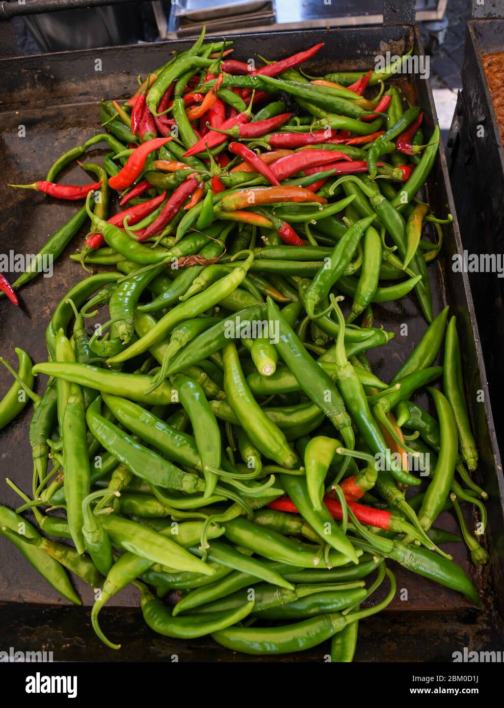 Big green chillies hi-res stock photography and images - Alamy
