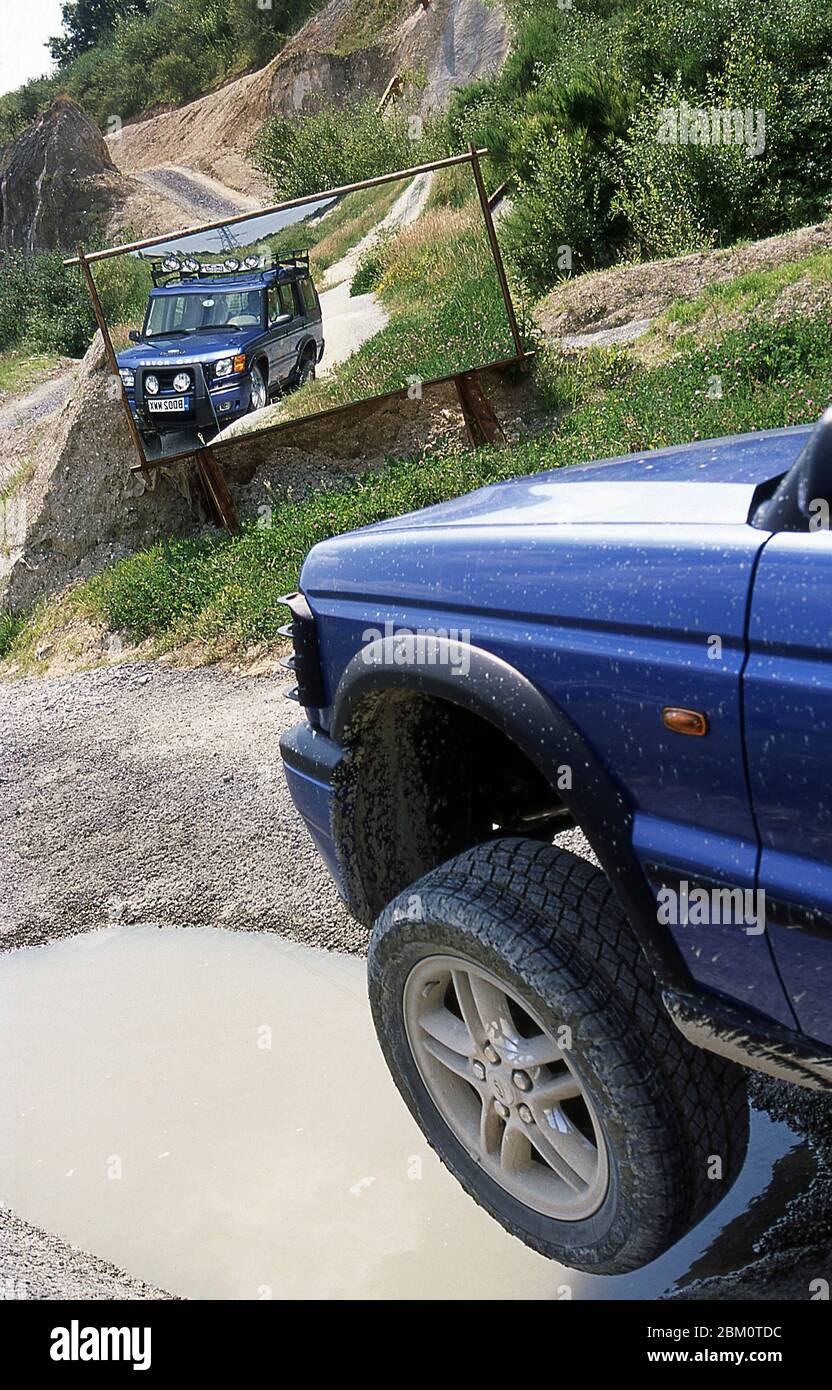 2002 Land Rover Discovery part of the Land Rover Experience at Bluewater Shopping centre Kent UK. 2002 Stock Photo