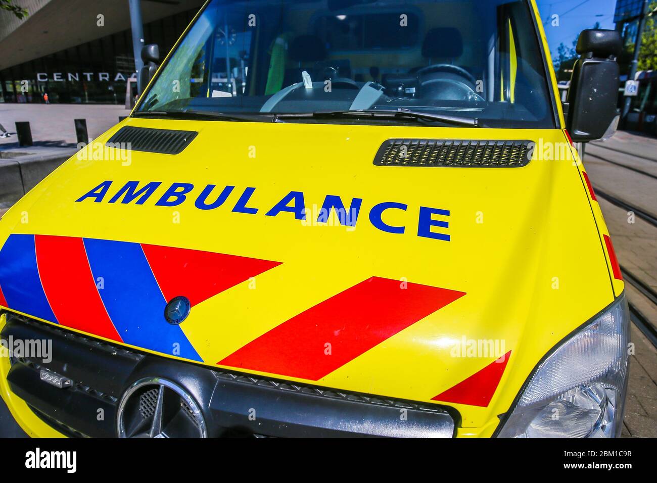 Netherlands. 06th May, 2020. ROTTERDAM, 06-05-20, Ambulance, Ziekenwagen,  EHBO, Ongeval, Ongeluk, Ziekenauto Credit: Pro Shots/Alamy Live News Stock  Photo - Alamy
