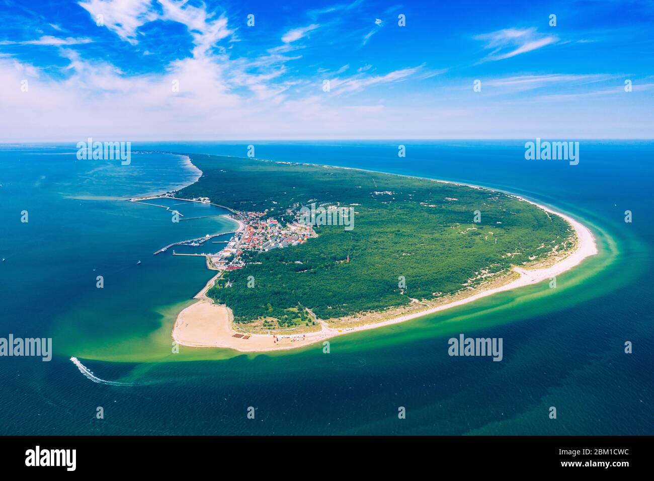 Aerial view of Hel Peninsula in Poland, Baltic Sea and Puck Bay (Zatoka Pucka) Photo made by drone from above. - Stock Image