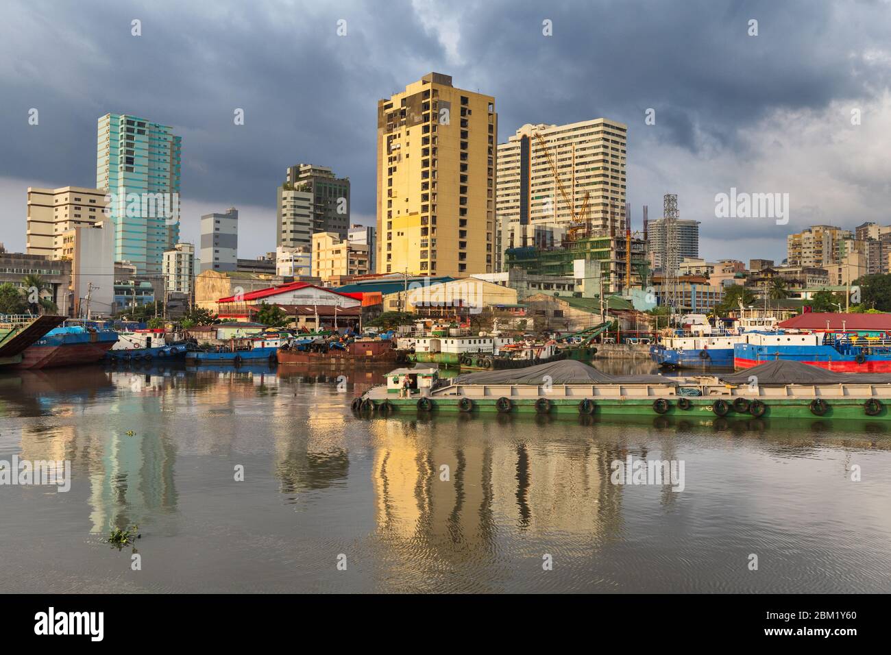 Pasig river and Binondo district, Manila, Philippines Stock Photo