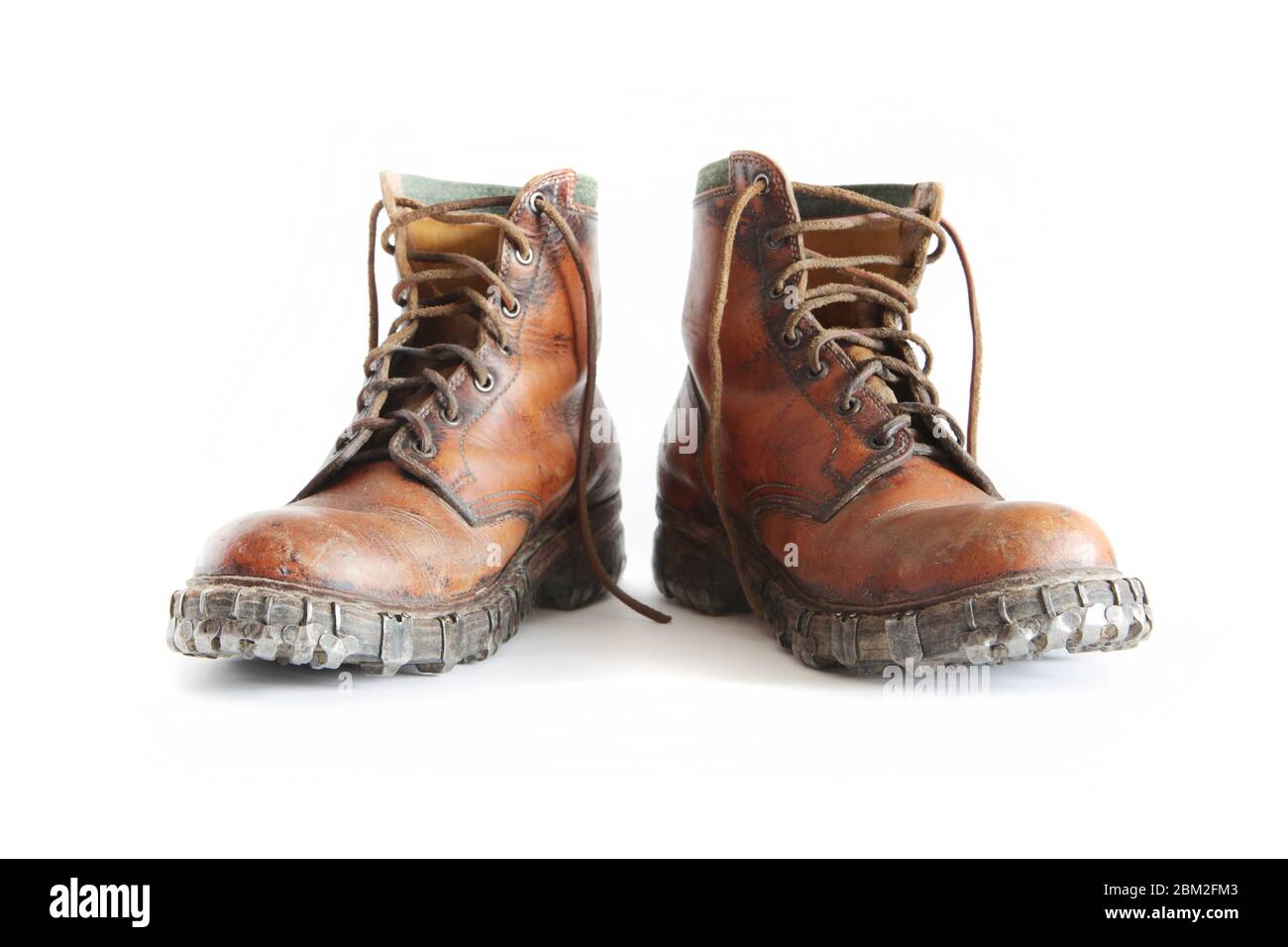 classic mountain boots