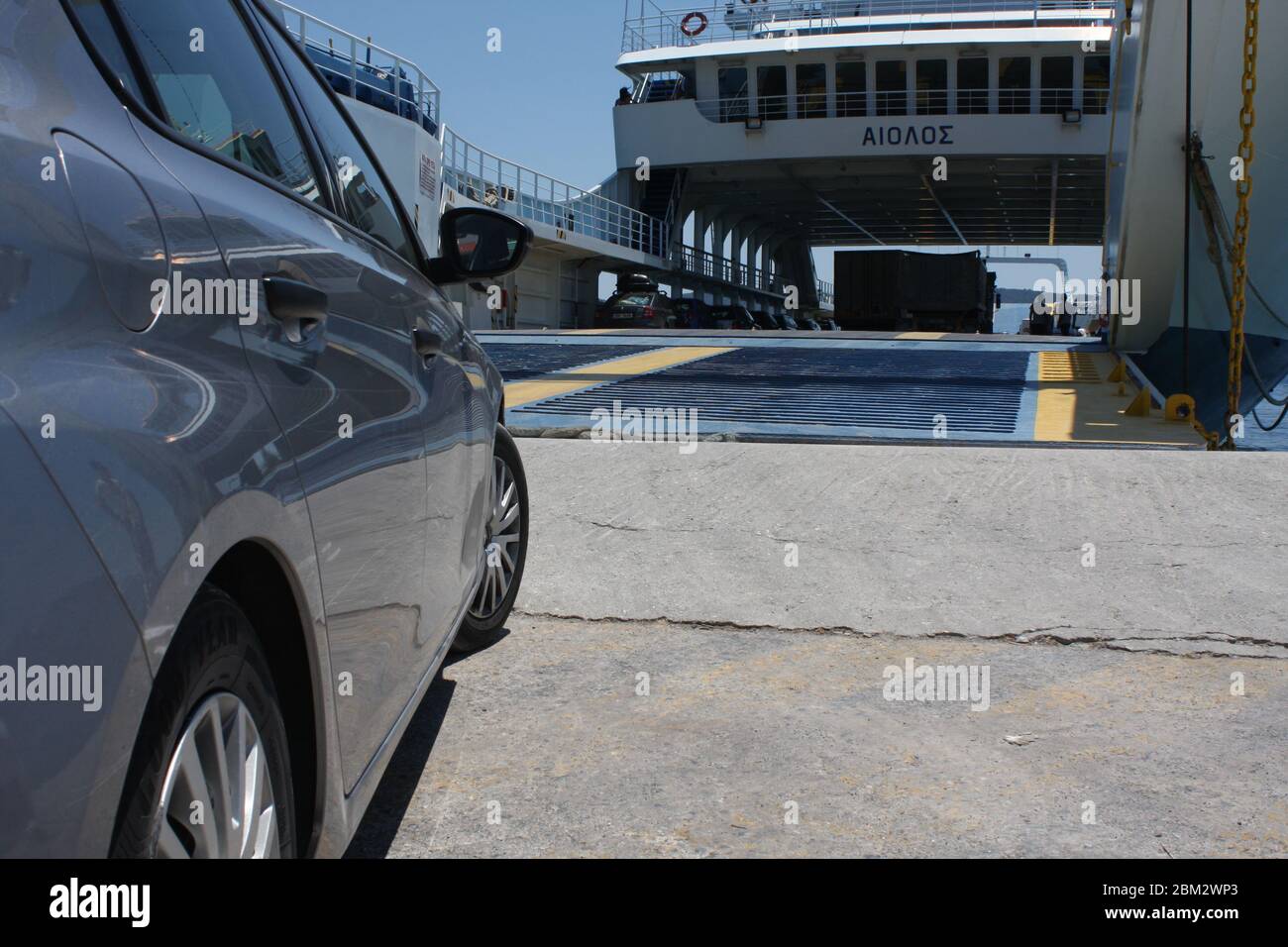 Loading transfer boat hi-res stock photography and images - Alamy