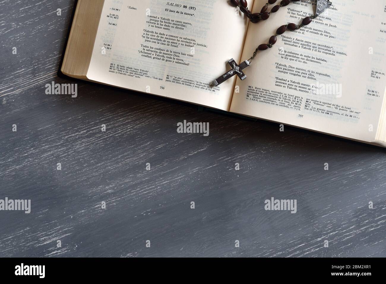Bible in spanish and a rosary Stock Photo