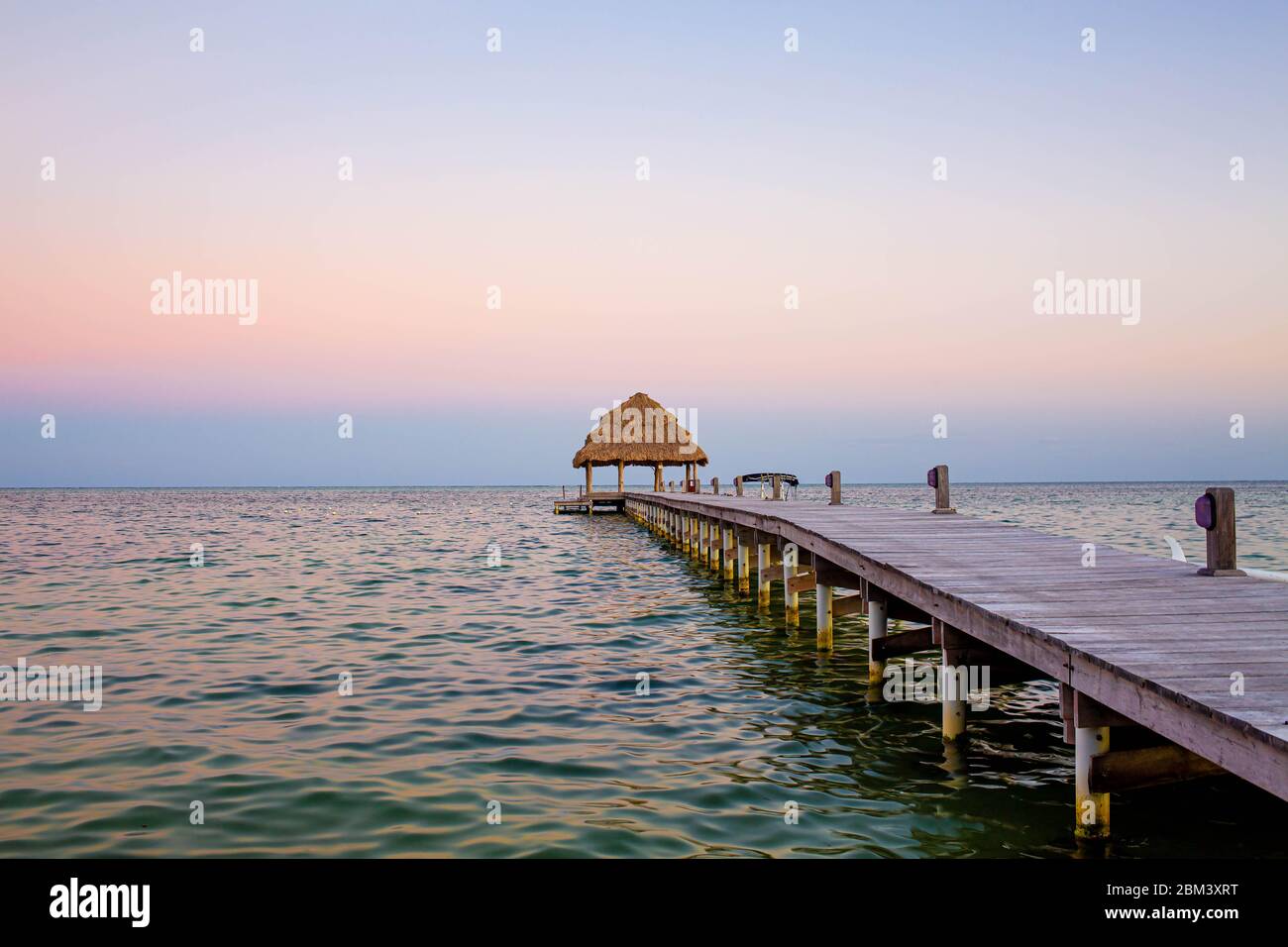 Empty pier hi-res stock photography and images - Alamy
