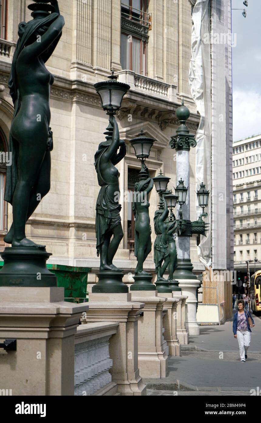Bronze lamp post statues of the vestal virgins outside the Palais Garnier- Opera National de Paris.Paris.France Stock Photo - Alamy