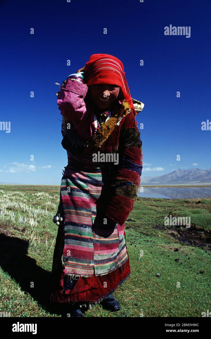 Girl with cow dung hi-res stock photography and images - Alamy