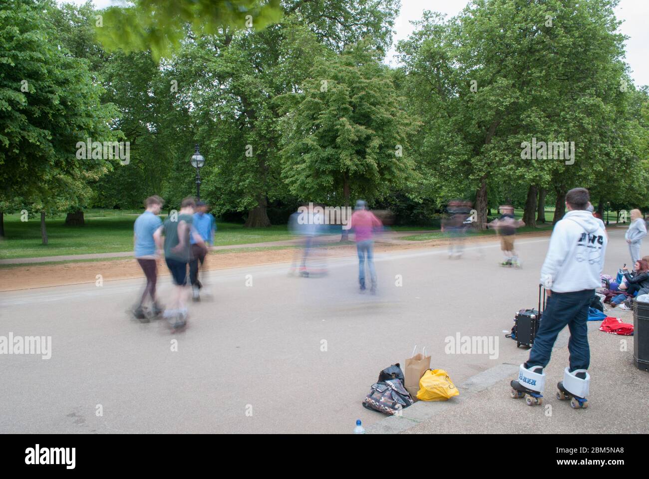 Roller Skaters in Hyde Park, London Stock Photo Alamy