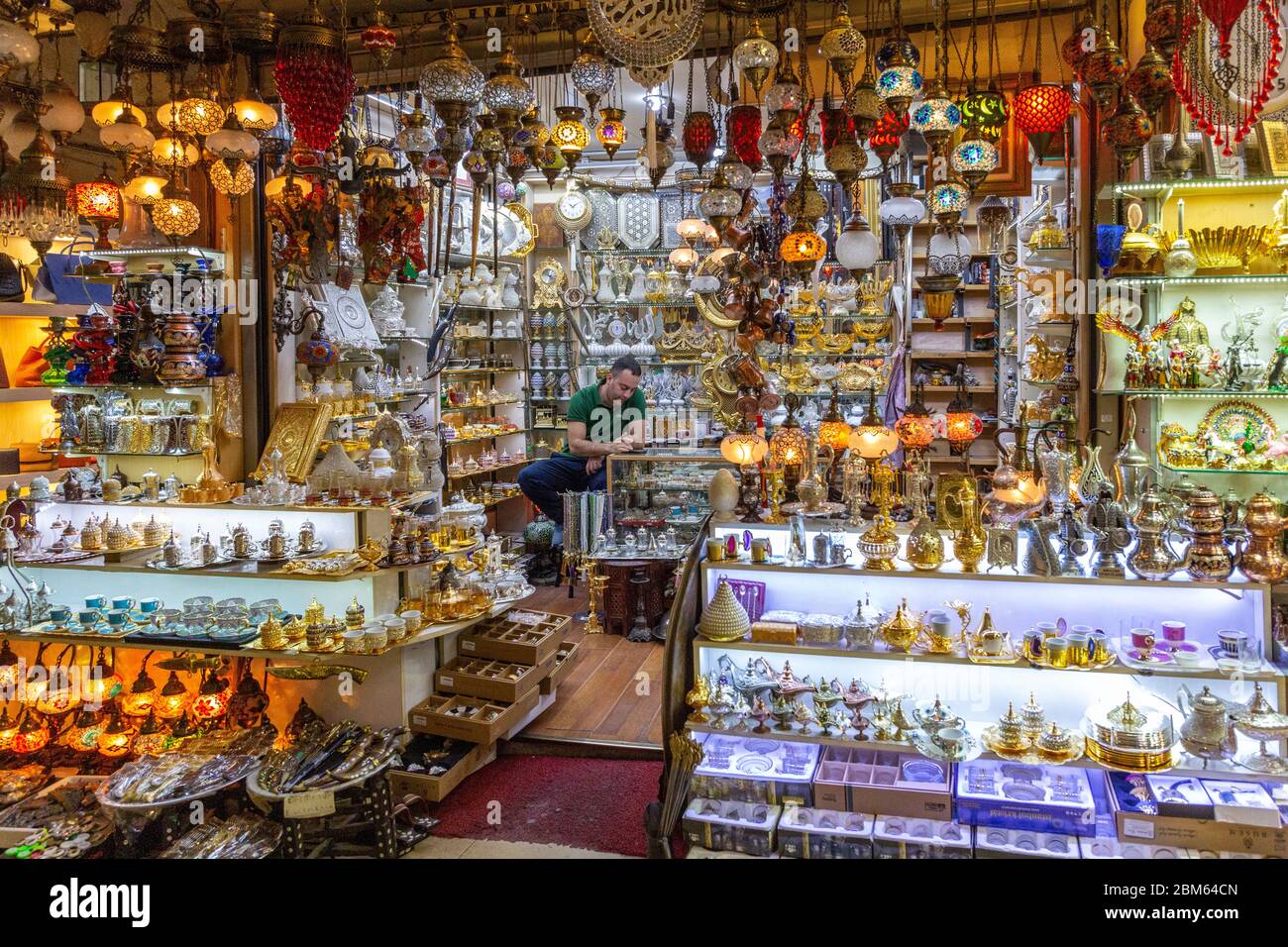 Kapalicarsi, Großer Basar, Grand Bazaar. Labyrinth von bunten überdachten Märkten, Istanbul Stock Photo