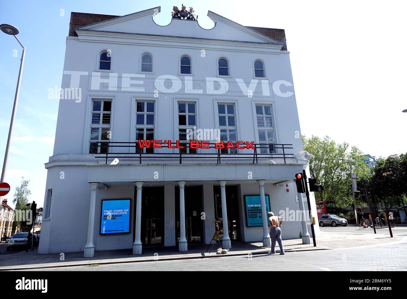 The old vic london theatre hi-res stock photography and images - Alamy