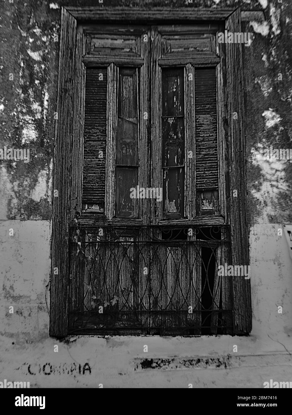Faded brown wooden door Black and White Stock Photos & Images - Alamy