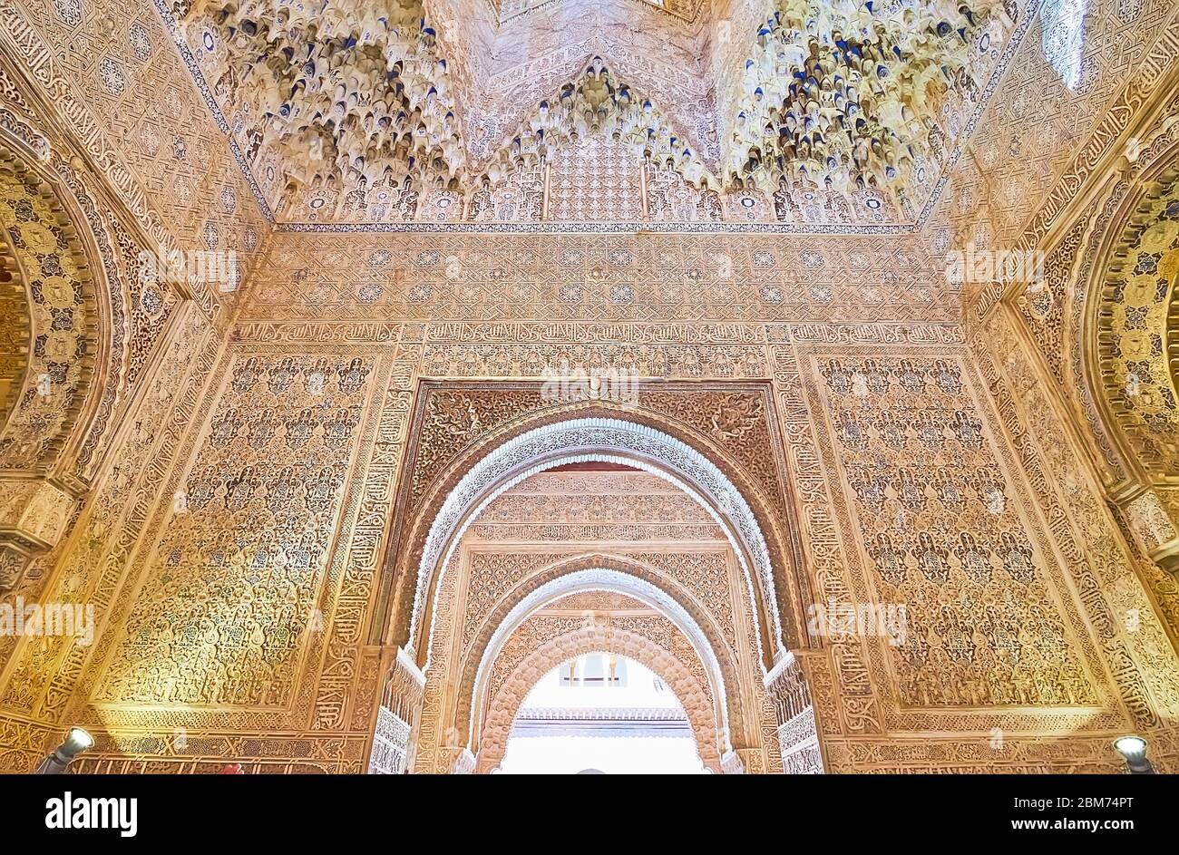 Hall of the abencerrajes hires stock photography and images Alamy