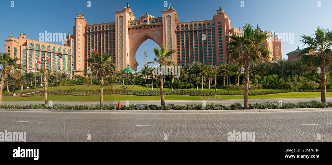 Aquaventure waterpark atlantis dubai hires stock photography and