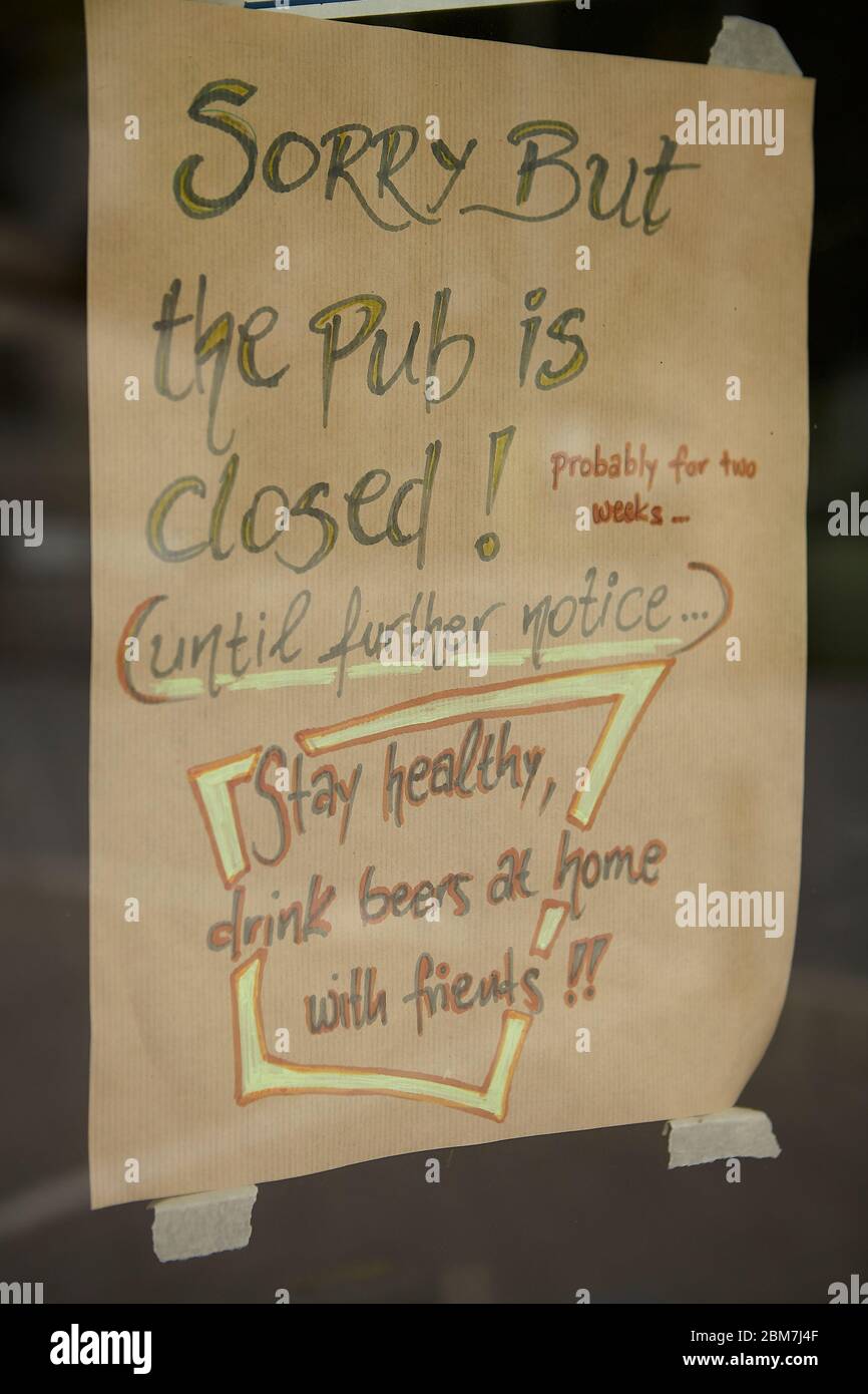 Pub sign, closed coronavirus Stock Photo
