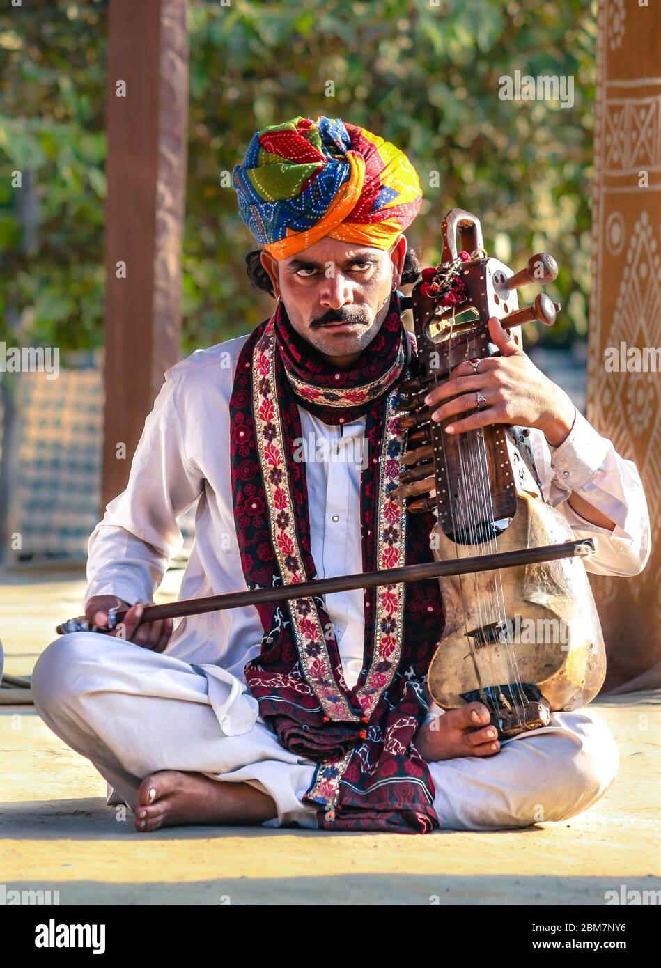 Traditional folk song hires stock photography and images Alamy