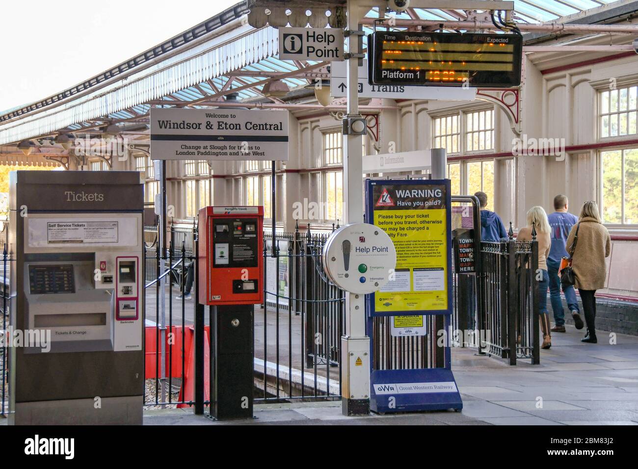 Windsor eton station hires stock photography and images Alamy Windsor eton station hires stock photography and images Alamy