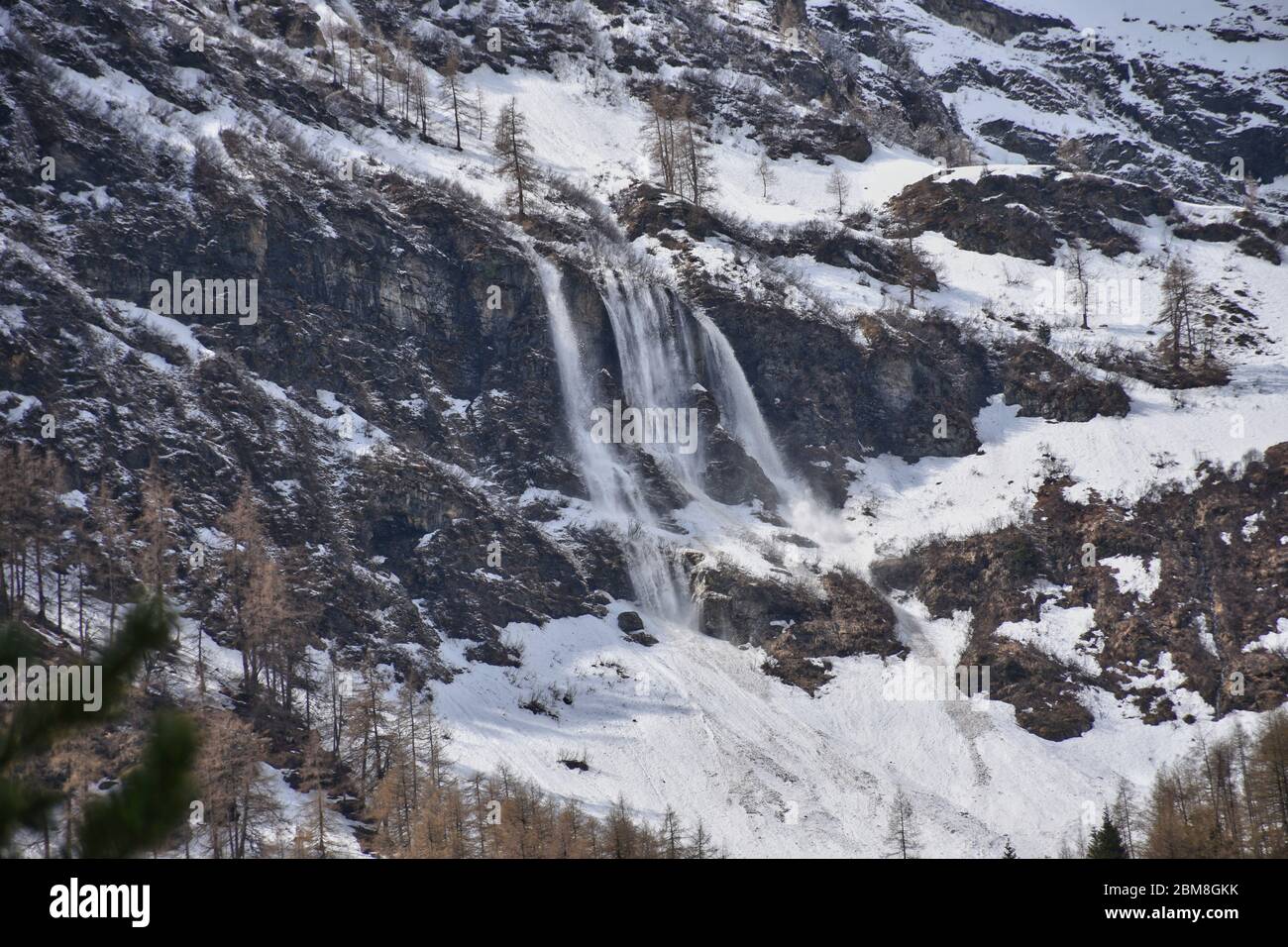 Matreier Tauernhaus, Felbertauern, Winter, Frühling, Schnee, Frühjahr, Schneeschmelze, Lawine, Gefahr, Lawinenkegel, stürzen, Schaden, Schäden, Naturs Stock Photo