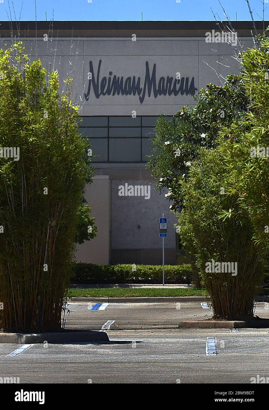 Orlando, United States. 07th May, 2020. An empty parking lot is seen at the Neiman Marcus store at the Mall at Millenia on the day the company filed Chapter 11 bankruptcy. The luxury retailer is the first major department store group to file for bankruptcy protection during the coronavirus pandemic. Credit: SOPA Images Limited/Alamy Live News Stock Photo