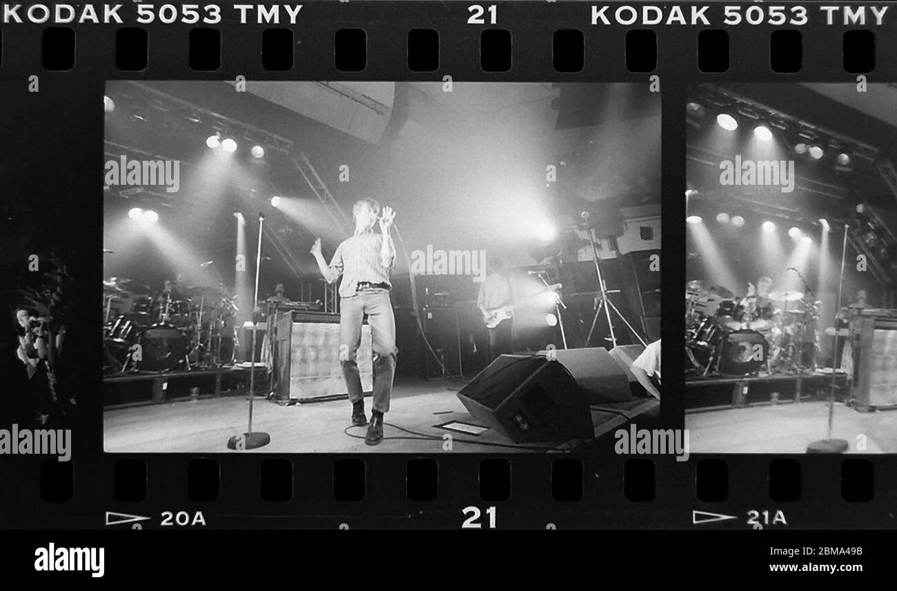 Damon albarn lead singer blur Black and White Stock Photos & Images Alamy