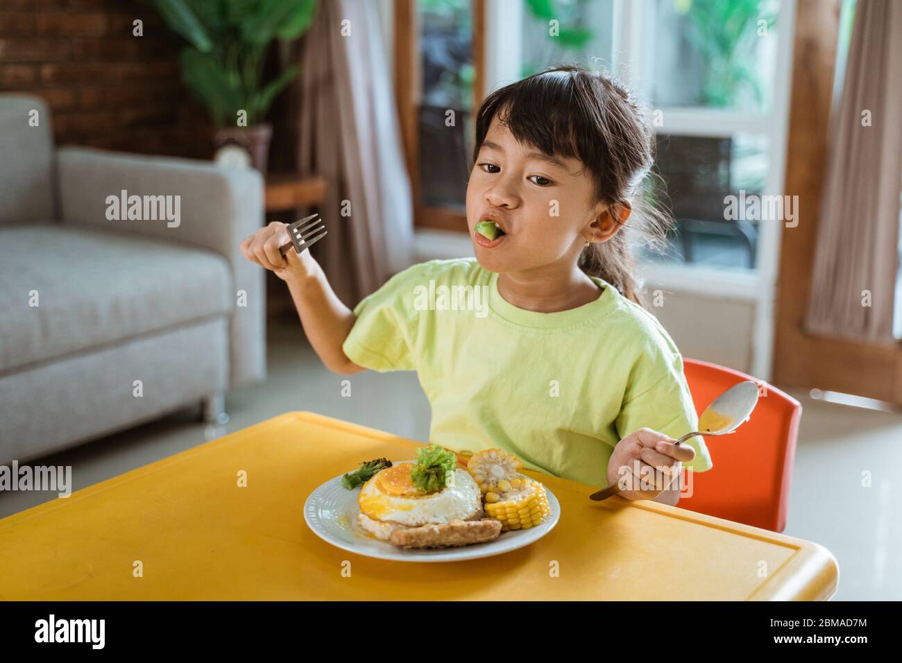 Funny rice hi-res stock photography and images - Page 15 - Alamy