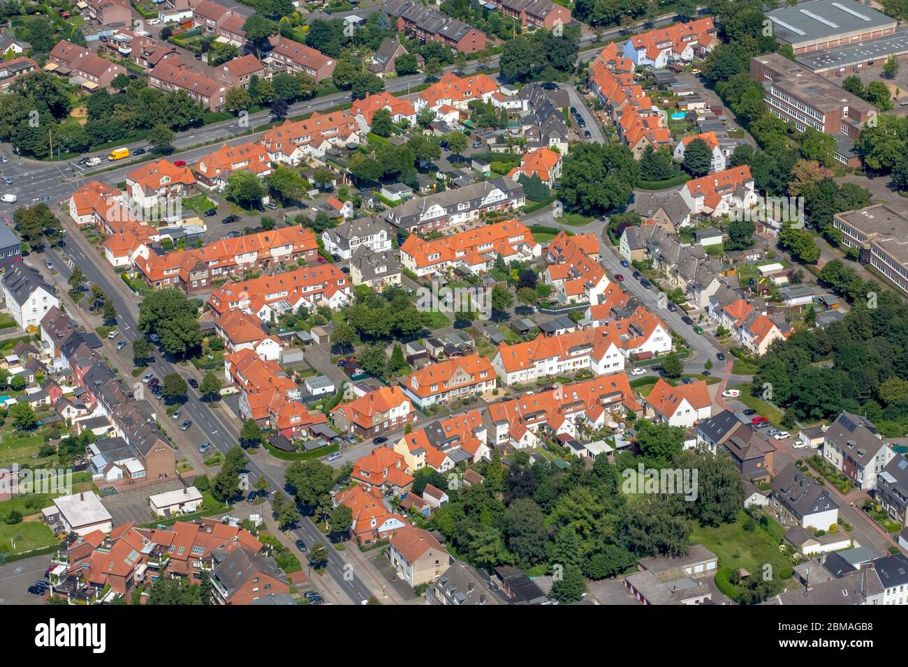 , multi-family house settlement Reitwinkelsiedlung in Recklinghausen, 16.08.2016, aerial view, Germany, North Rhine-Westphalia, Ruhr Area, Recklinghausen Stock Photo