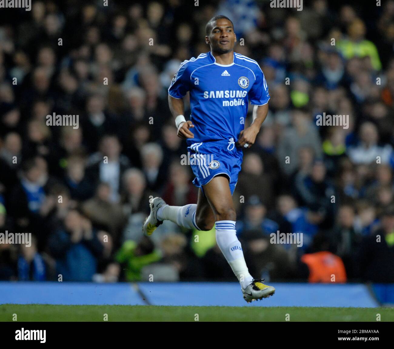 LONDON, UK. MARCH 05: Florent Malouda of Chelsea during UEFA Champions  League between Chelsea and Olympiakos at Stamford Bridge, London on 5th  March 2 Stock Photo - Alamy