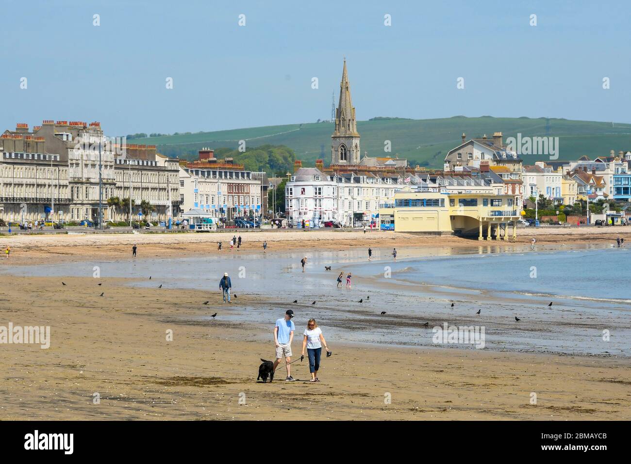 Sunny may day weather hires stock photography and images Alamy