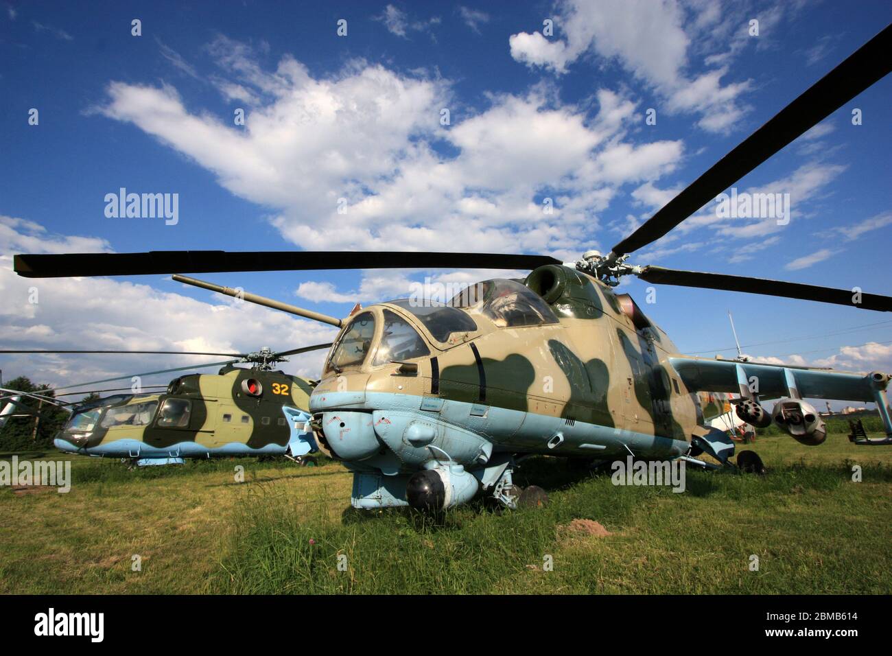 Mil mi 24d hind hi-res stock photography and images - Alamy