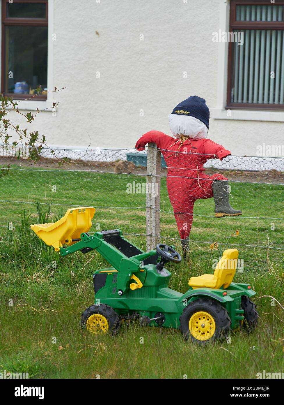 Scarecrow Competition. Dallas, Moray, UK. 8th May, 2020. UK. This is examples of Scarecrows within the village of Dallas in Scotland. This is provide entertainment during the COVID-19 Lockdown. Credit: JASPERIMAGE/Alamy Live News Stock Photo