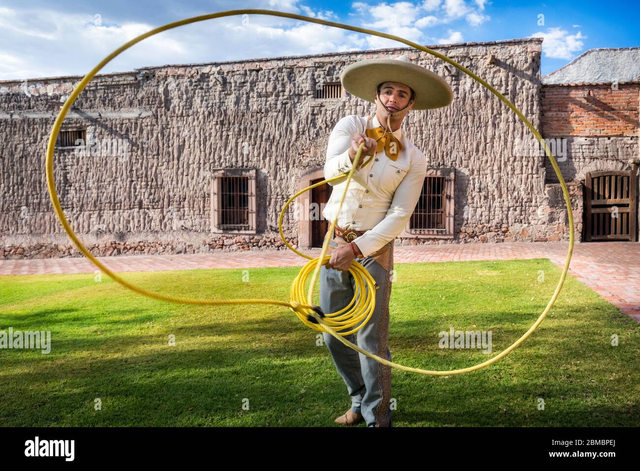 Hugo Pedrero doing rope tricks at Hacienda La Cantera in Lagos de Moreno, Jalisco, Mexico. Stock Photo