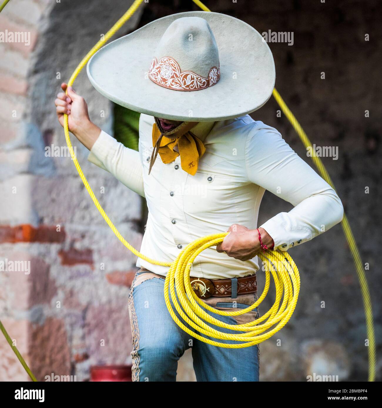 Hugo Pedrero doing rope tricks at Hacienda La Cantera in Lagos de