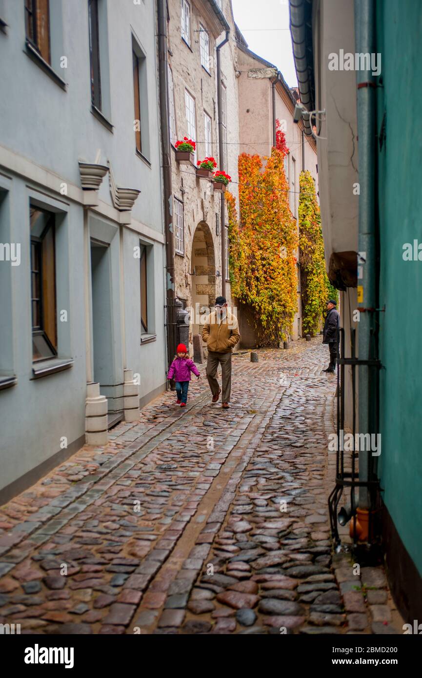 Narrow pedestrian cobblestone hi-res stock photography and images - Alamy