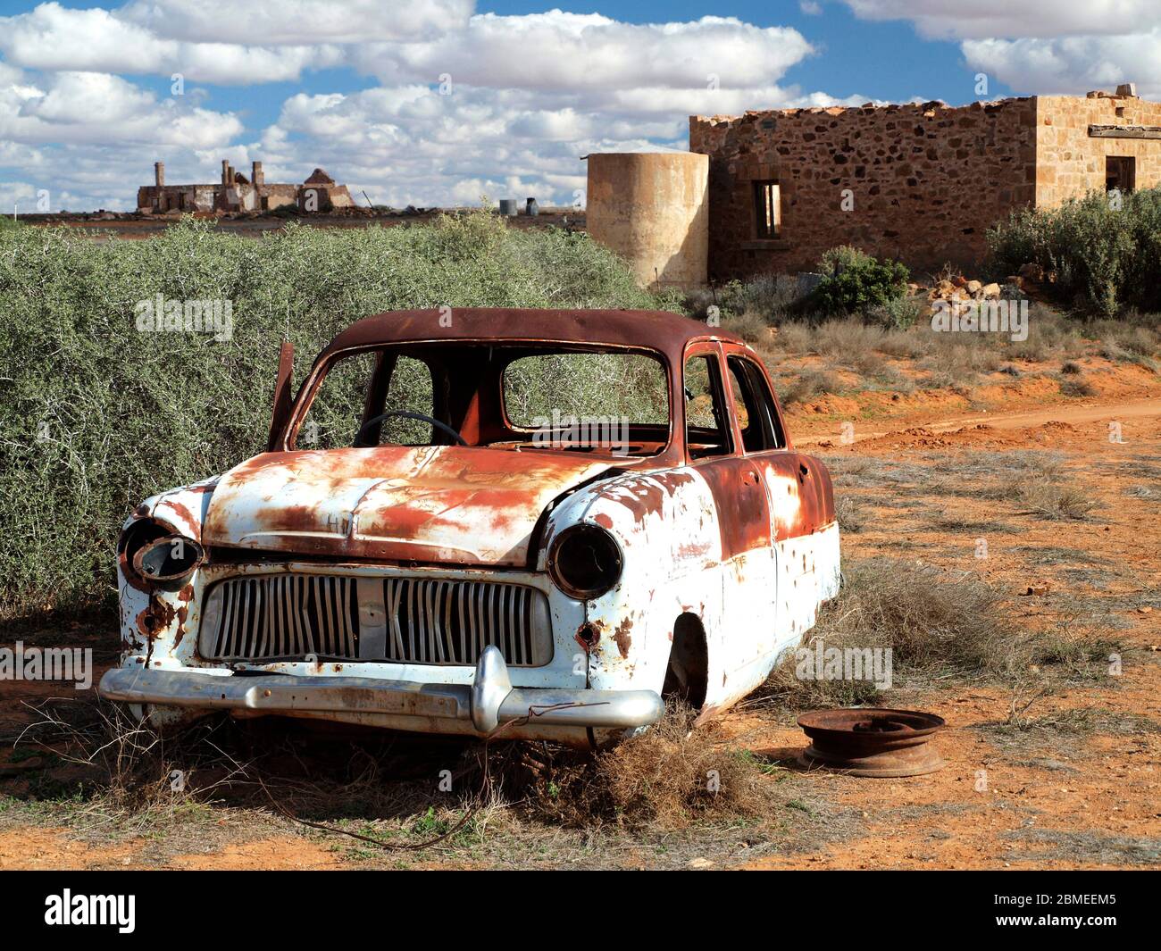 Ford Consul at the outback ruins of Farina Stock Photo - Alamy