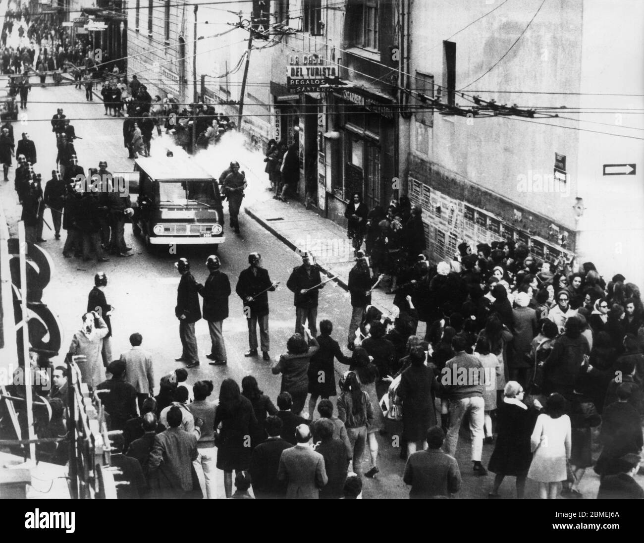 Uruguay. Manifestación de empleados de banca en Montevideo en septiembre de 1969. Foto Europa Press. Stock Photo